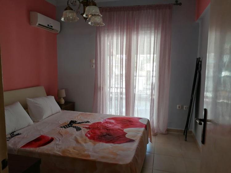 Debby'S Central Apartment Kavála Exterior photo