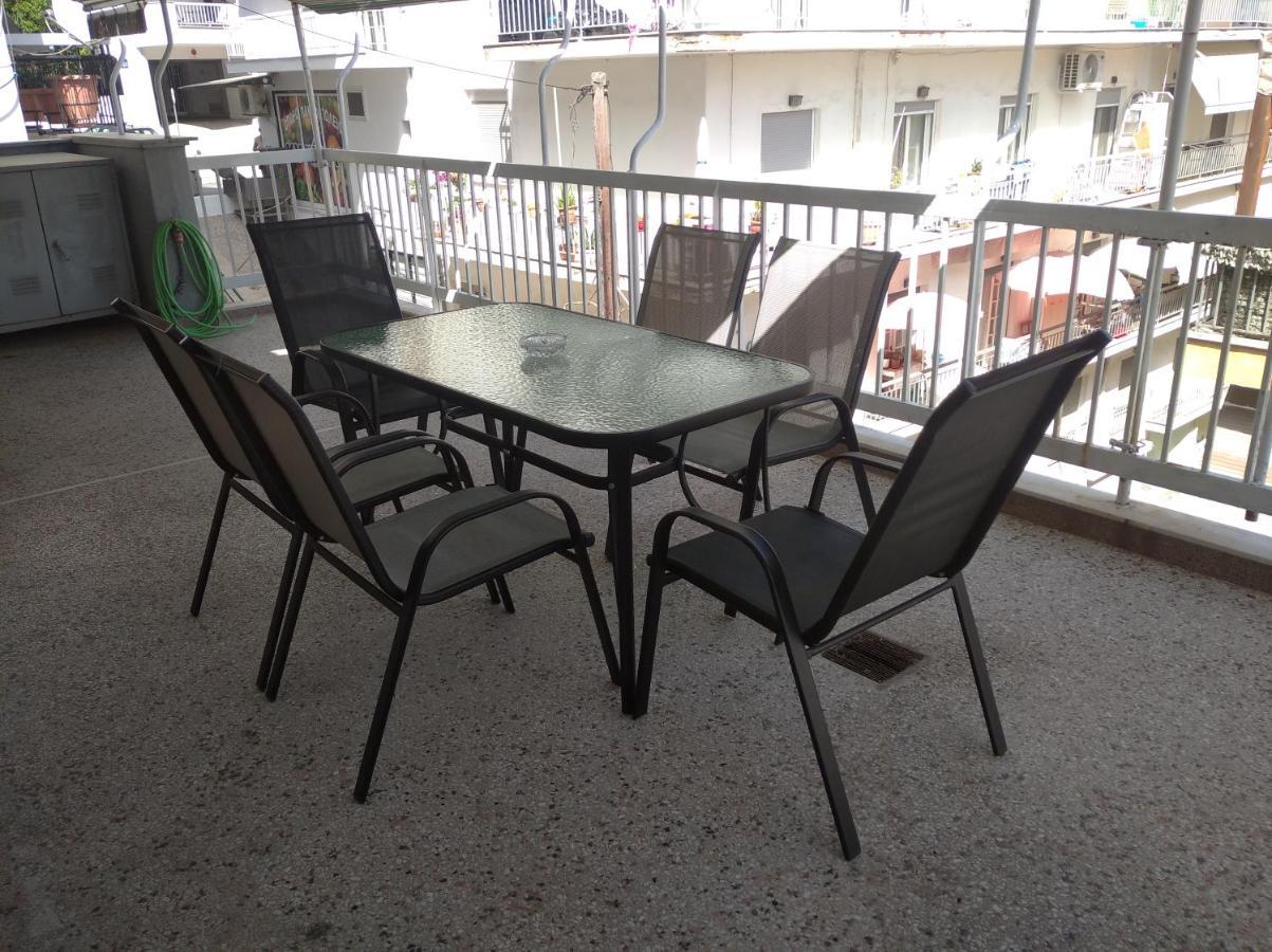 Debby'S Central Apartment Kavála Exterior photo
